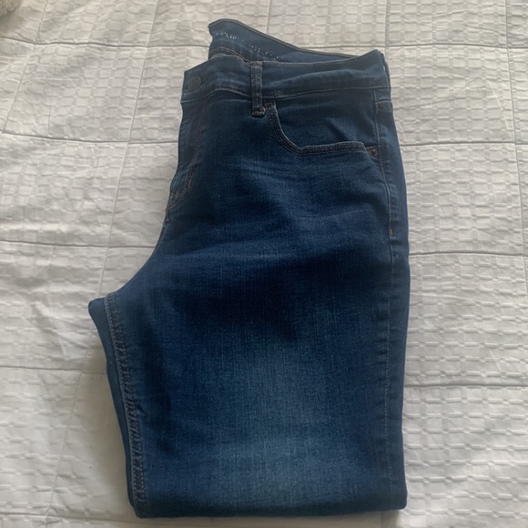 Womens jeans size 12 from American Eagle - Picture 2 of 4